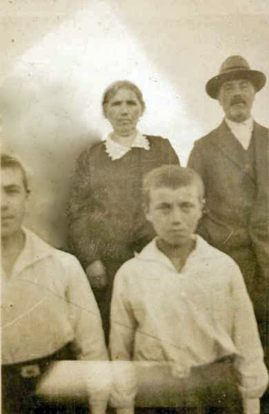 4_YechezkelKrum&family