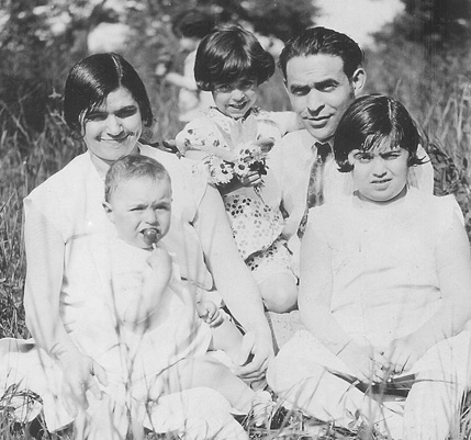12_LouisM&family